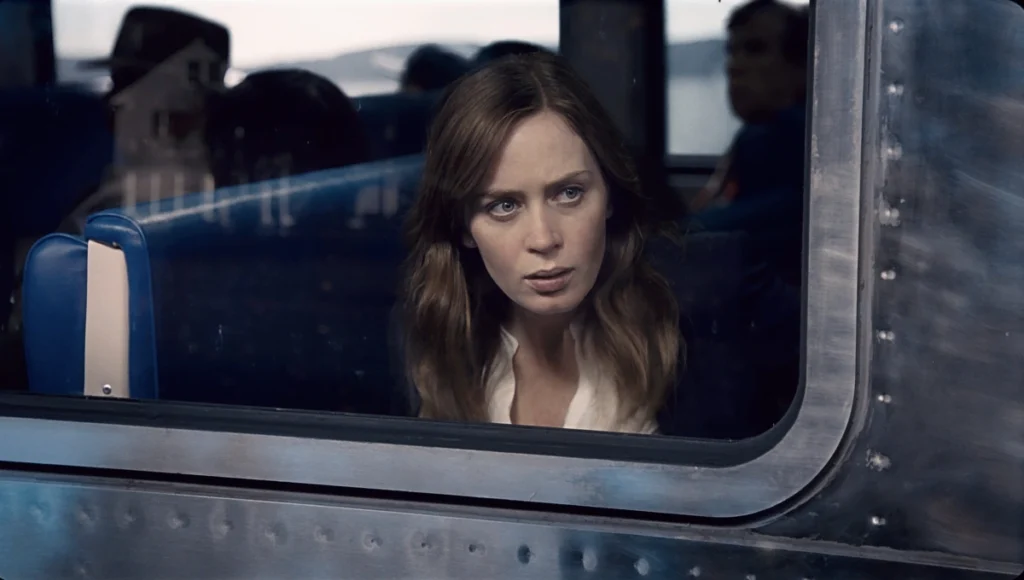 Emily Blunt in the movie The girl on the train